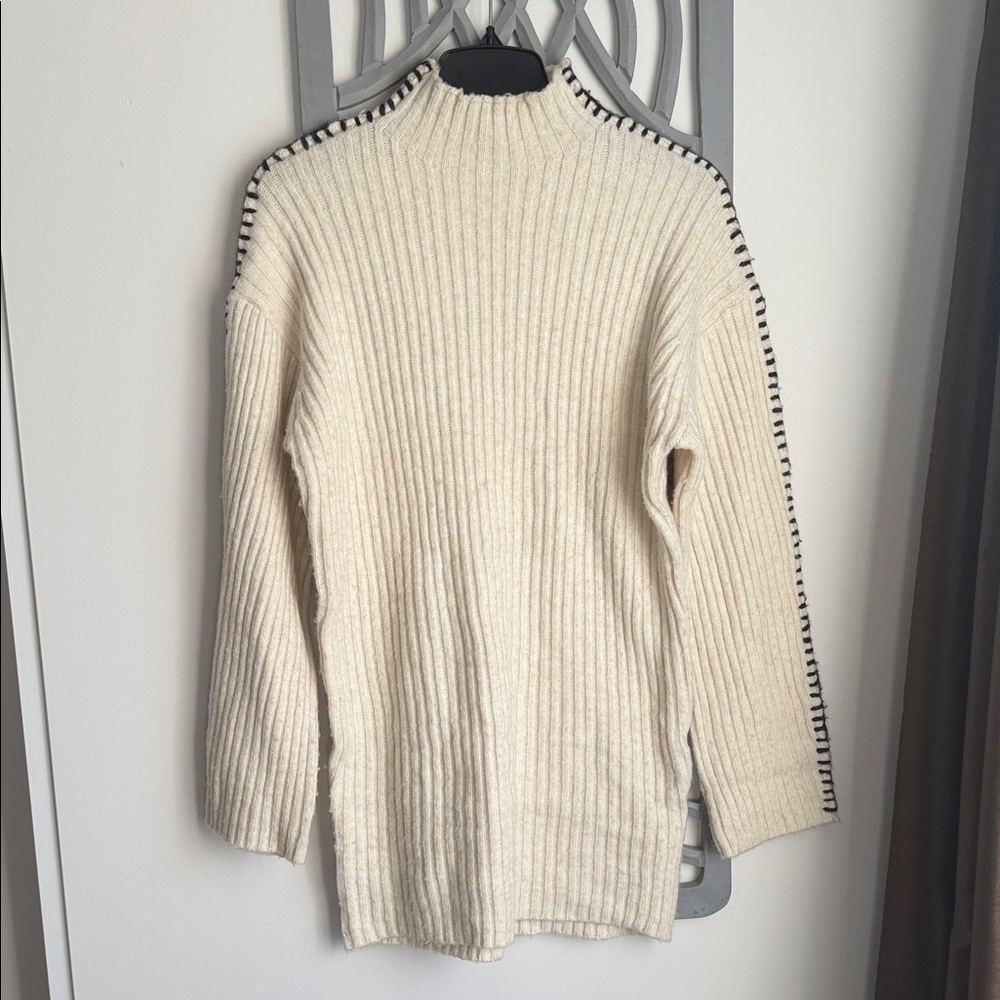 Steve Madden Cream Ribbed Turtleneck Sweater